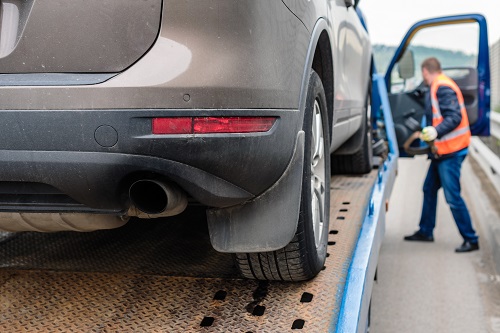 There's an Issue with Your Vehicle. Do You Try & Drive to the Auto Repair Shop or Call for Towing?
